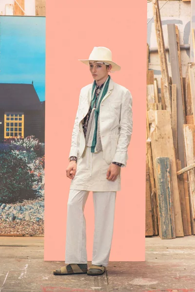 Look 35
